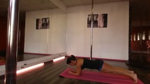 'Pole fitness : pompes triceps/gainage /cardio'
