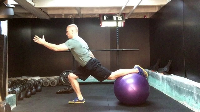 'Comment Faire: Fente Arrière avec Ballon'