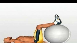 'Pont avec extension jambes sur le ballon  exercices pour fessiers'