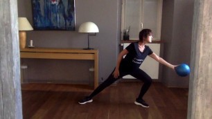 'RENFORCEMENT MUSCULAIRE AVEC UN BALLON PAILLE 20 mn n° 32'