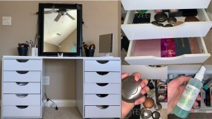 'Teen makeup collection+organization'