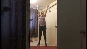 'DIVINE - WORKOUT AVEC BANDE DE RÉSISTANCE ET BALLON DE BASKETBALL 