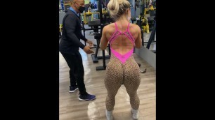 'VIVI WINKLER  - Back and Shoulders Workout with  Fitness Trainer Pt 1 #shorts #gymlifeofficial'