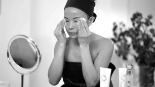 'Su-Man Skincare - How to apply PURFIYING CLEANSING GEL-OIL'