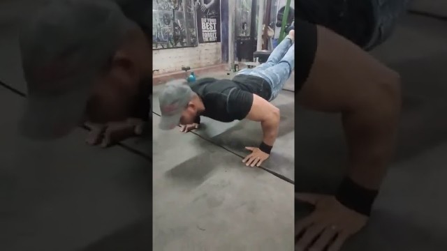 'first fitness vlog..back workout..plzz support me..