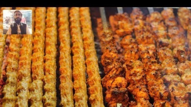 'BEST BBQ IN LAHORE | Street Food Famous BBQ Lahori | LAHORI Night BBQ | Punjab Food Secrets'