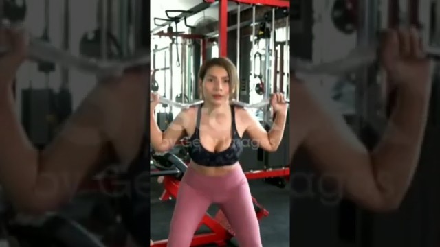 'sona sona rup Beautiful asian woman play gym