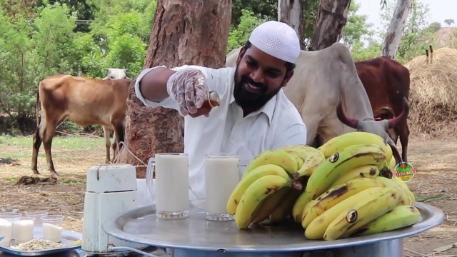 'Delicious Banana Milkshake ||Oldage Home|| Nawabs kitchen'