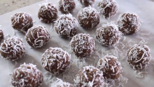 'Easy Meal Prep Recipes | Coconut Protein Bites'