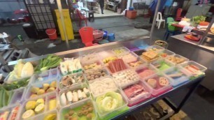 'Johor Bahru Famous Night Food Street Market . Johor Jaya , Hong Kong Boy'