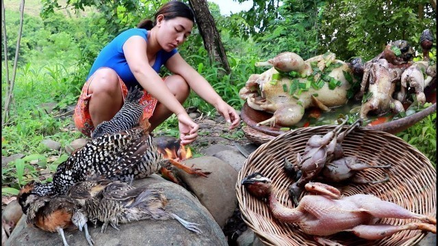 'Yummy food ideas: Cooking quail soup in wild for dinner taste delicious'