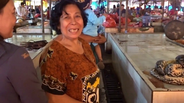 'World Extreme Scary Market Indonesia People Eating Bat Rat Snake Dog And Pets Tomohon Market'