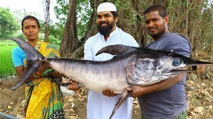 'Amazing Big Fish Curry || Bathukonam Fish Masala gravy || Fish Cutting skills ||'