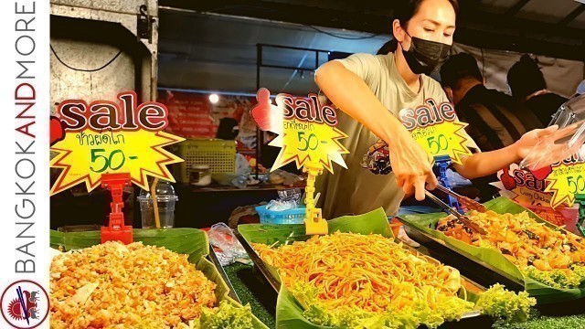 'STREET FOOD Night Market PATTAYA Thailand | Jomtien Beach Pattaya'