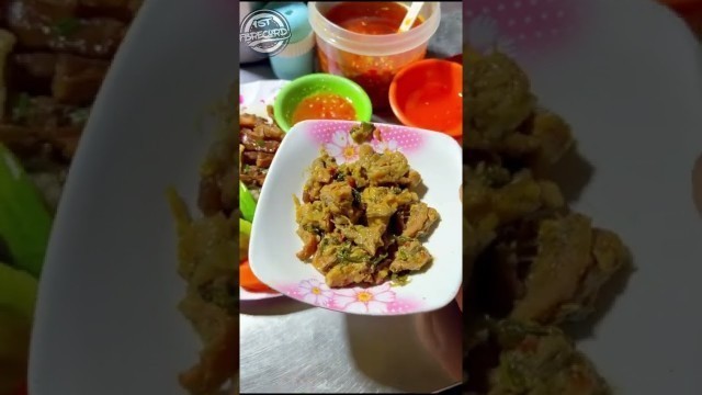 'Street food night in Phnom Penh'