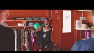 'Surf Fitness Übungen - Surf Fitness im A-Frame Surfcamp'