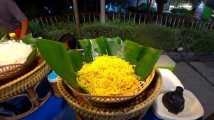 'Yakisoba with chicken - Street food channel - Koh Samui Night market in Thailand'
