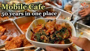 'Popular ready-to-eat cafe at Night Street Food in Bangkok | Street food in Thailand. Thai taste'