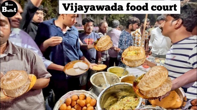 'Heavy crowd eating tasty roadside night tiffin | Vijayawada street food | #streetbuffet'