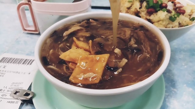 '\'Snake Soup\', disappearing Chinese Tradition?'