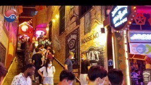 '[4K] Seoul Walk - ITAEWON Hot Saturday Night.Seoul Club,Pub,Food Street, Alley Tour. 4K Seoul Korea.'