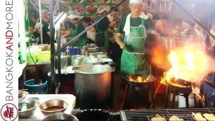 'Bangkok\'s Chinatown Street Food Night Market'
