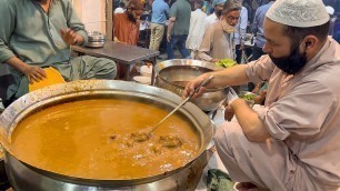 'Pakistani Street Food NIHARI | Famous Brain Nihari! Beef Nalli Maghaz Nihari | Street Food Karachi'