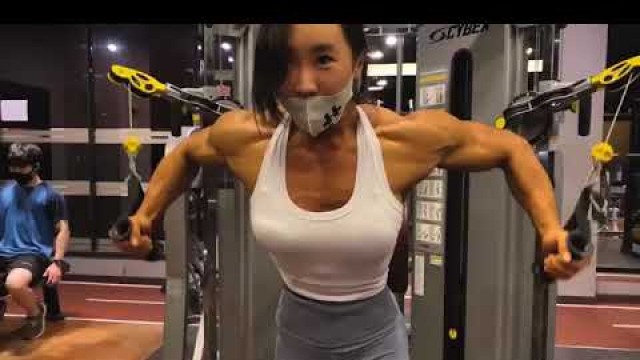 'woman asian fitness'