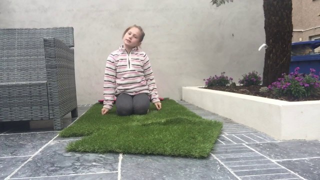 'Warm up for gymnastics super sisters'