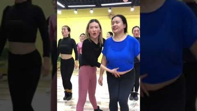 'Tik Tok trend, Chinese ab workout'