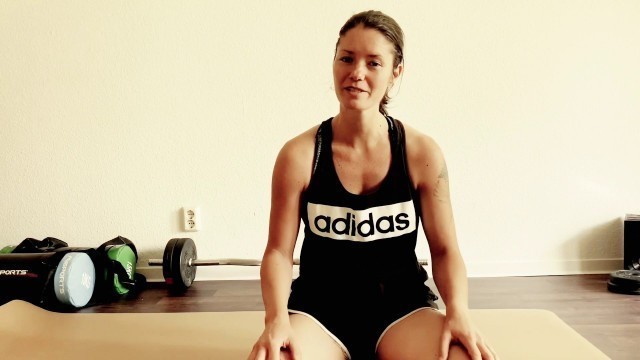 'Home-Workout: Rücken stärken mit 5 einfachen Rückenübungen für Zuhause gegen Rückenschmerzen'