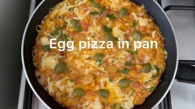 'Egg pizza / healthy breakfast / without oven / without maida'