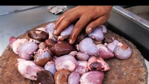 'Pakistani Street Food - BUTTER GOAT BRAIN AND OFFAL STEW Katakat Karachi Pakistan'
