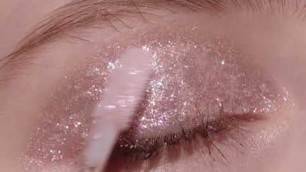 'Paradise Shine Eye Sequins liquid eyeshadow. #Muse Vegan Cruelty-free makeup. 아이섀도우 글리터'
