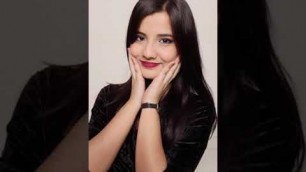 'Checking Out Swatches of Colorbar Kissproof Lipstick | ft. Kiran | Colorbar Cosmetics'