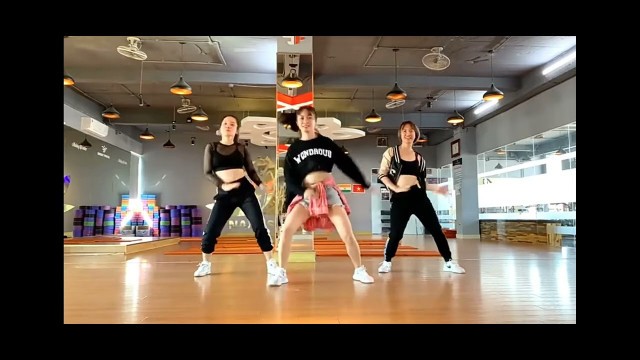 'Otilla-bilionera Zumba fitness chorec by choto #video#bilionera#'