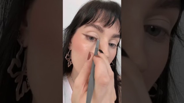 'Easy Makeup Tutorial | Emani Vegan Cosmetics #shorts'