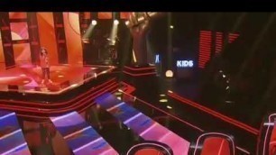 'Bia Abraão Canta Oração - The voice kids 2019'