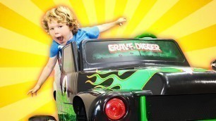 'MONSTER JAM Truck Race | Power Wheels Kids Police | Videos for Kids'