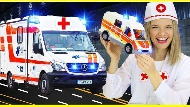 'Ambulance for Children | Learn Emergency Vehicles for Kids | Speedie DiDi Toddler Learning Video'