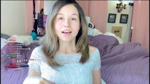 'Thicc Pokimane Streams Without Makeup'