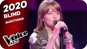 'Vicky Leandros - Ich Liebe Das Leben (Benedikta) | The Voice Kids 2020 | Blind Auditions'