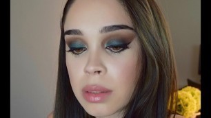 'Jane Iredale Deep Teal Makeup Look   | Jennifer Gomez'