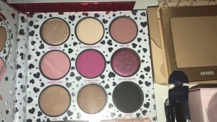 'Coleção de maquiagens da Kylie Cosmetics, Birthday Edition, Vacation, KKW, Holiday Edition'
