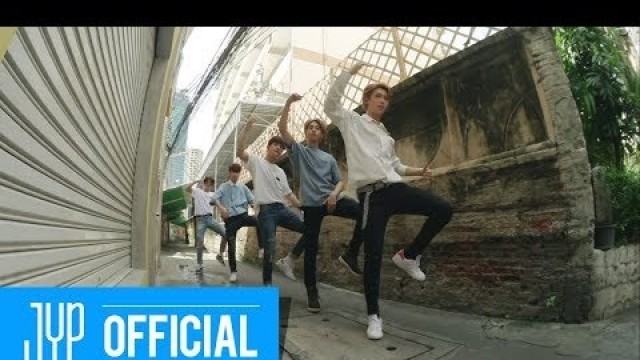 'Stray Kids \"극과 극(N/S)\" Video (Street Ver.)'