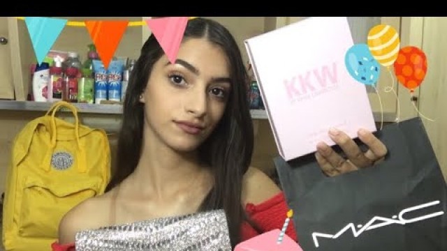 'פתיחת מתנות מיום ההולדת |Mac, Kylie cosmetics,kkw'