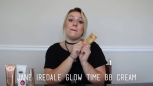 'Tutorial Sunday: Jane Iredale Foundations'