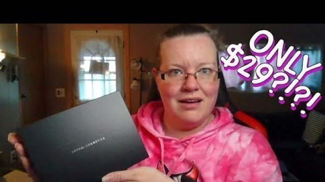 'SHORTEST UNBOXING VIDEO EVER! Lethal Cosmetics Mystery Box | Thingzmas Day 10'
