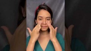 'Correct way to apply primer #makeupprimer #makeupshorts #applicationvideo #poreminimizer #makeuptips'