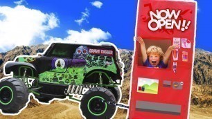 'MONSTER TRUCK Videos for Kids about a Food Truck'
